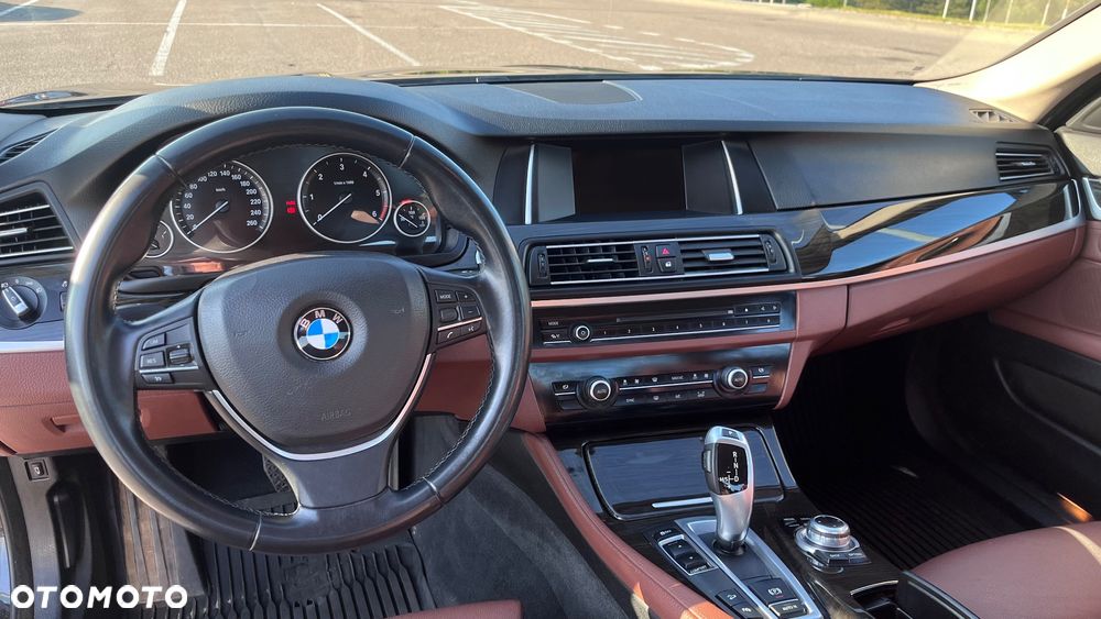 BMW Seria 5 520d xDrive Luxury Line - 35
