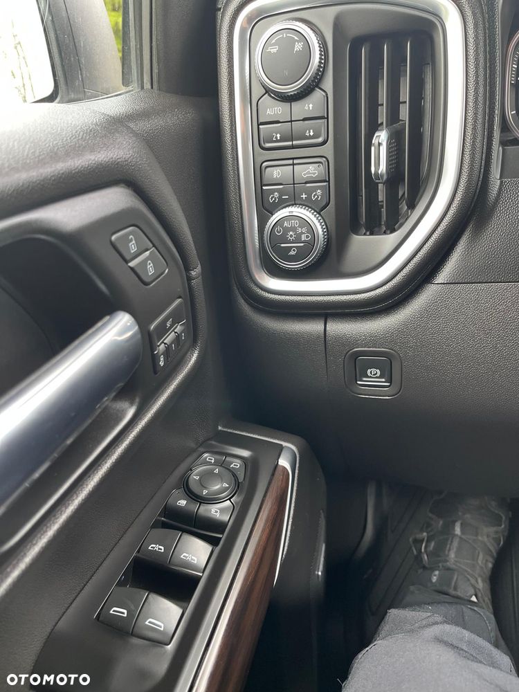 GMC Sierra - 19