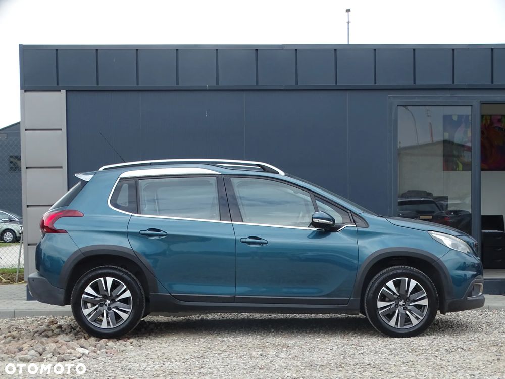 Peugeot 2008 1.2 Pure Tech GPF Allure S&S - 9