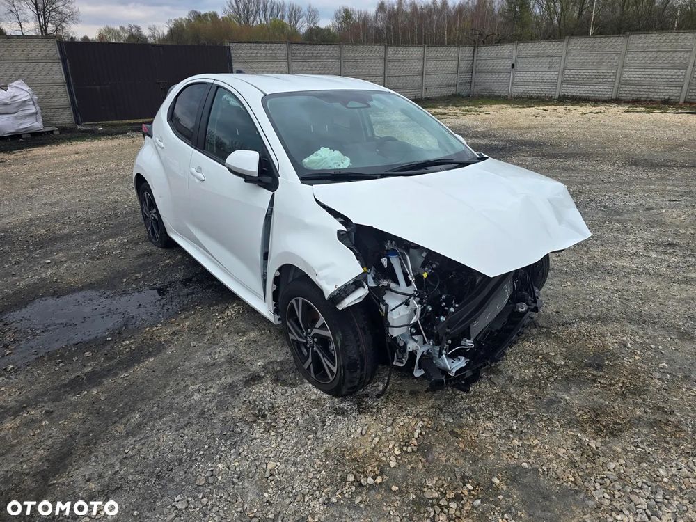 Toyota Yaris - 1