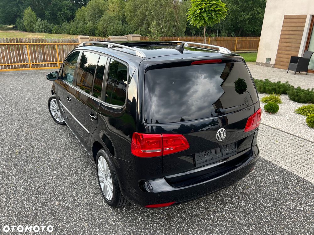 Volkswagen Touran 2.0 TDI DPF Highline - 23