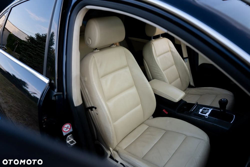 Audi A6 Limousine 2.4 - 22