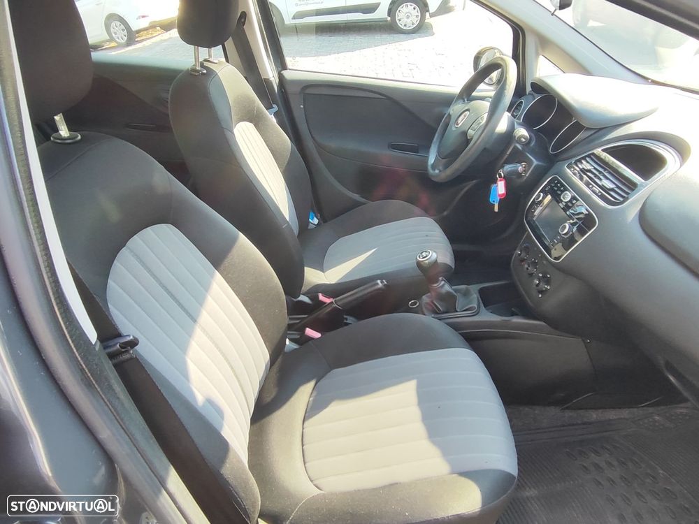 Fiat Punto 1.3 M-Jet Easy S&S - 10