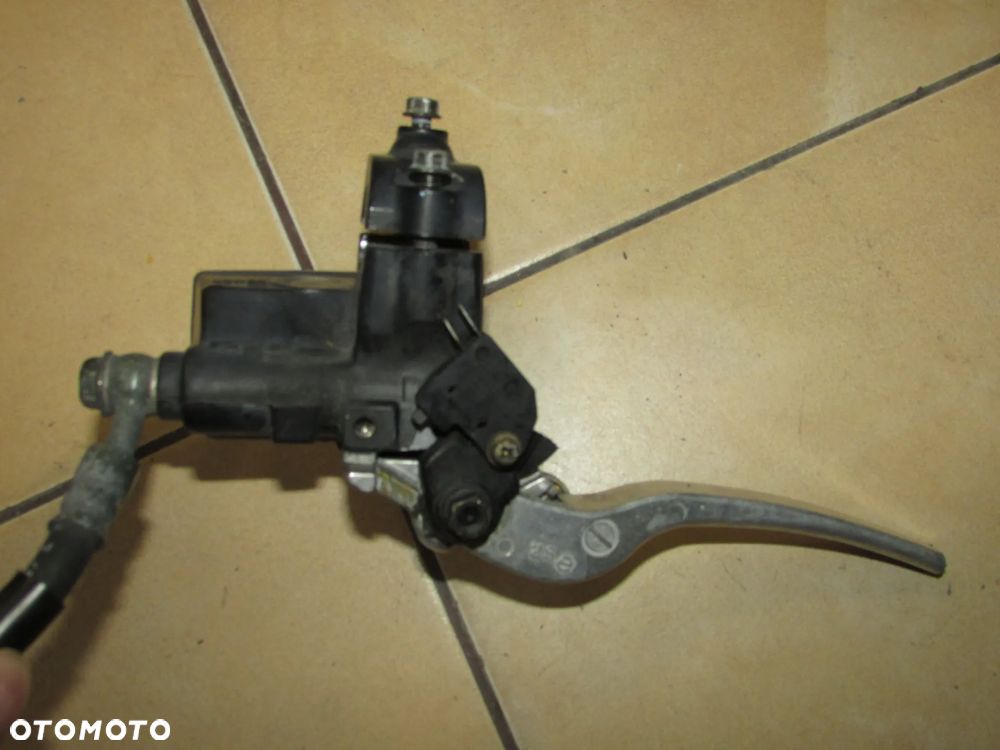 SUZUKI GSX 1200 Inazuma pompa hamulcowa przód - 2