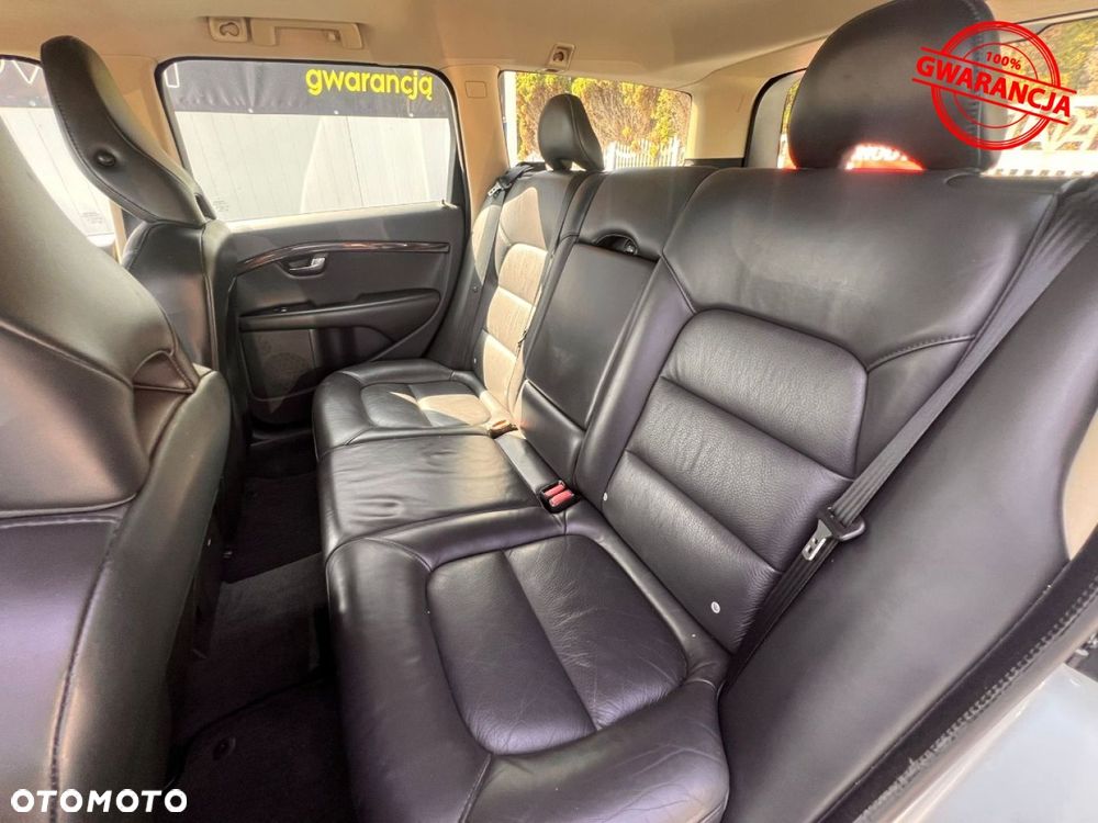Volvo V70 2.4D Momentum - 36
