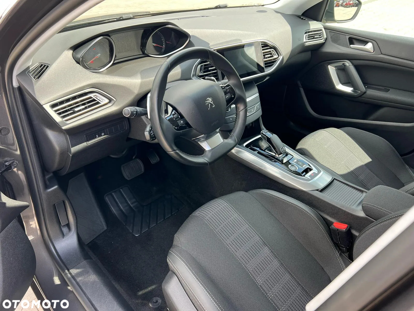Peugeot 308 1.5 BlueHDi Active S&S EAT6 - 10