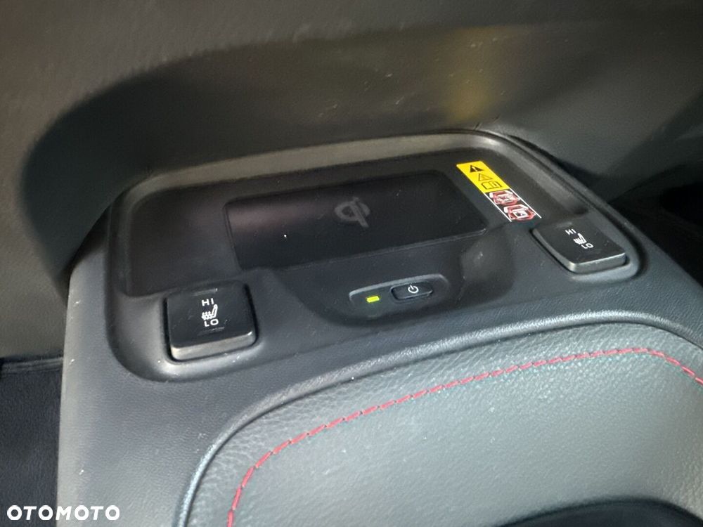 Toyota Corolla 1.8 Hybrid GR Sport - 22
