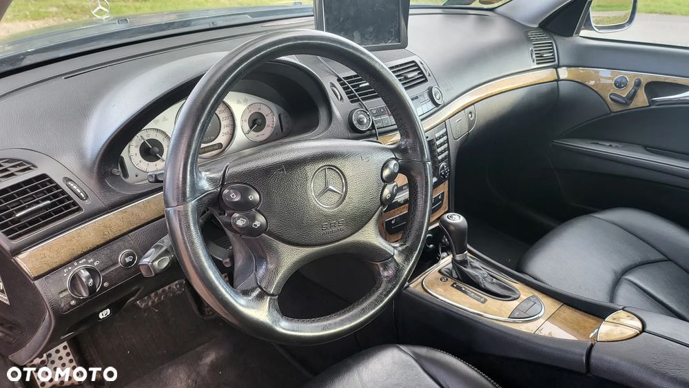 Mercedes-Benz Klasa E 320 T CDI 7G-TRONIC Avantgarde - 11