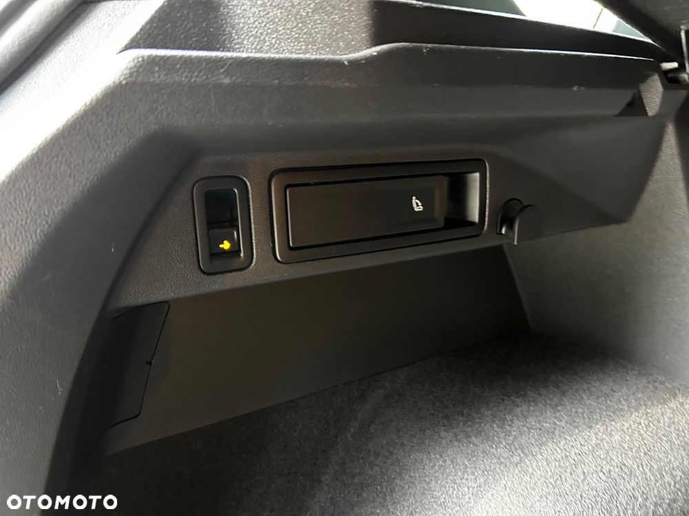 Volkswagen Tiguan - 19