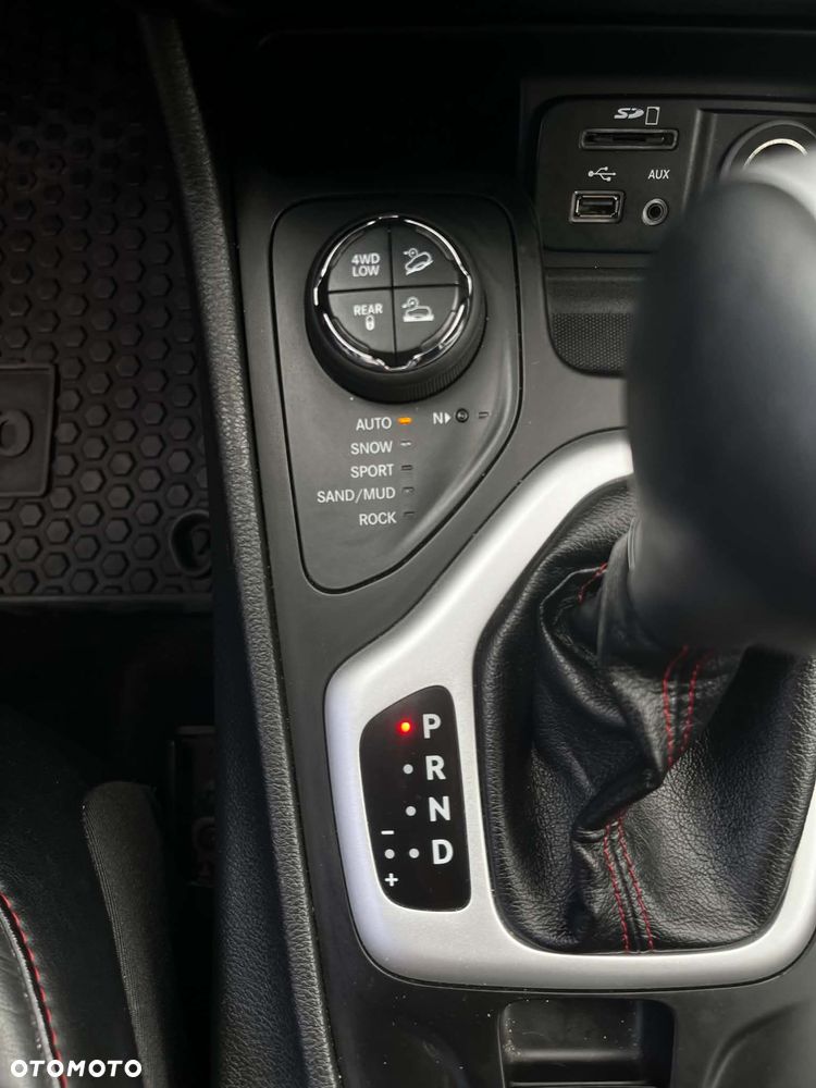 Jeep Cherokee 3.2 V6 Pentastar Active Drive Lock Autom Trailhawk - 9