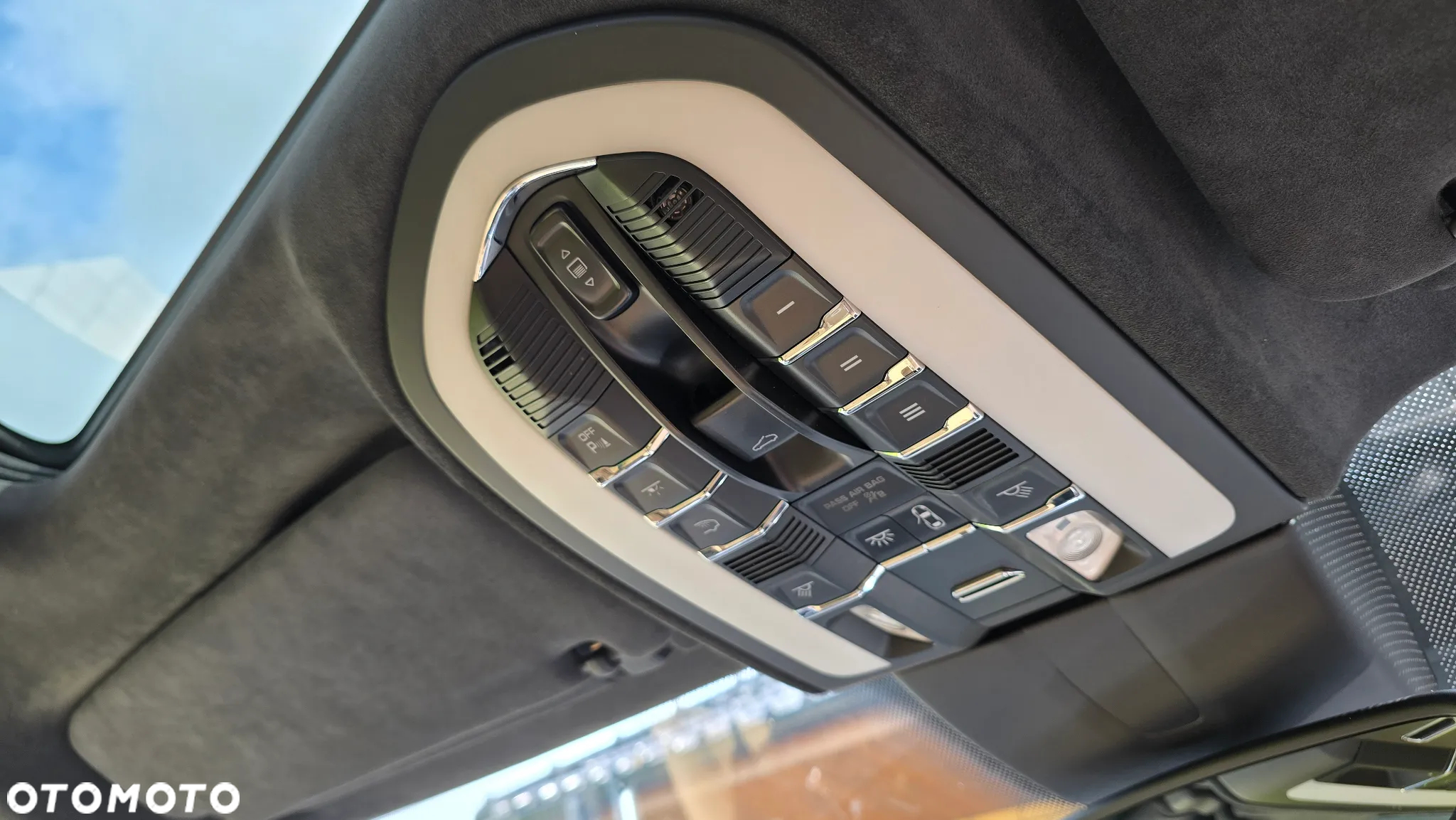 Porsche Cayenne GTS - 34