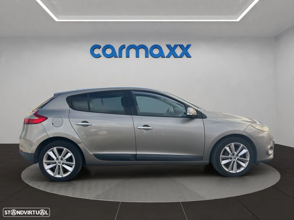 Renault Mégane 1.5 dCi Dynamique S - 7