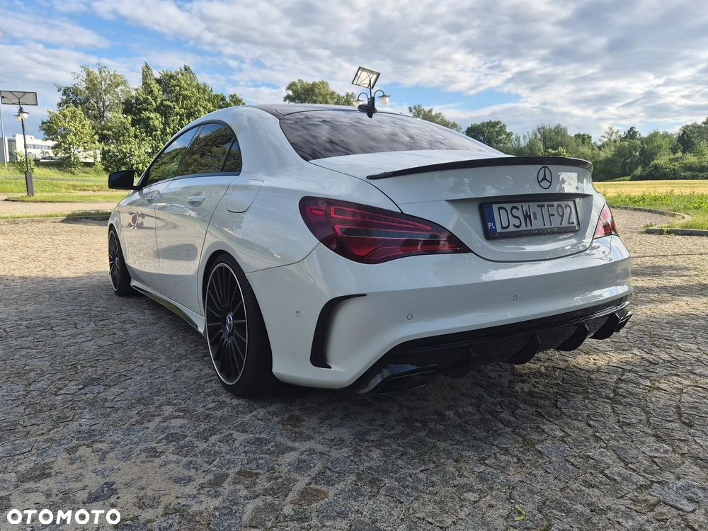 Mercedes-Benz CLA - 5