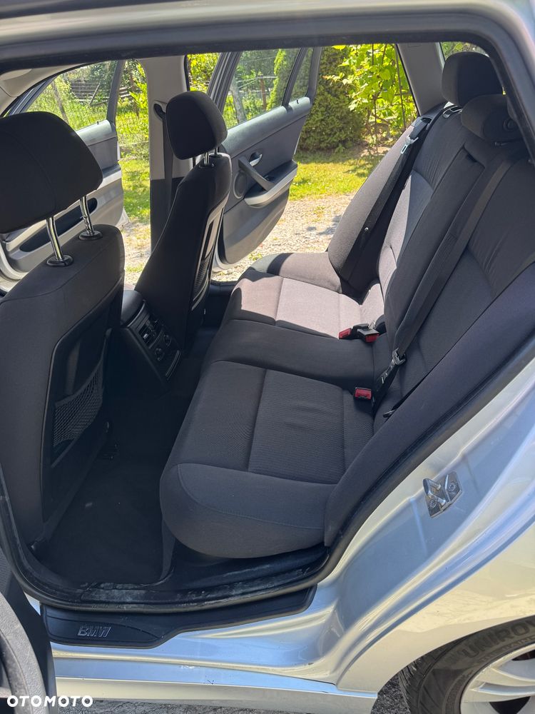 BMW Seria 3 318i - 8