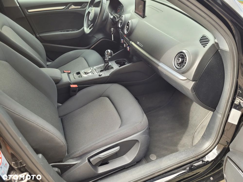 Audi A3 Limousine 35 TFSI cylinder on demand S tronic design - 20