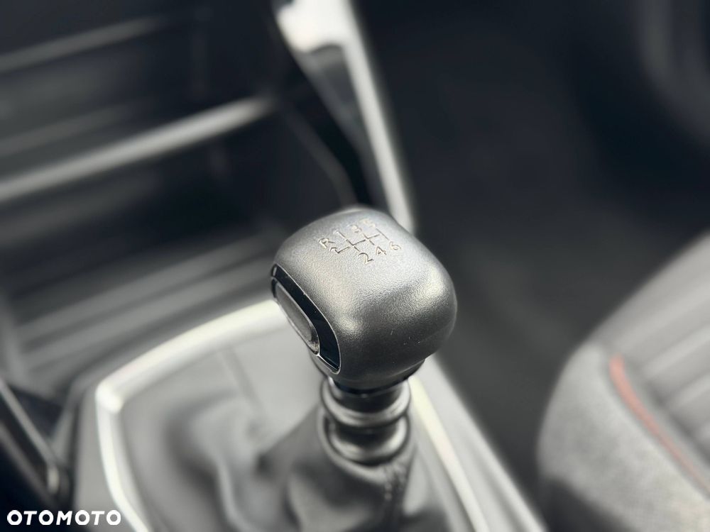 Peugeot 2008 1.5 BlueHDi Active Pack S&S - 22