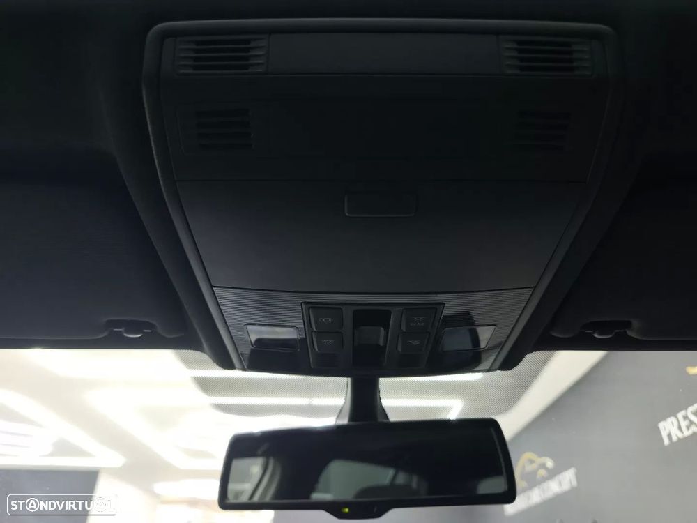 VW Golf 2.0 TDI GTD DSG - 40