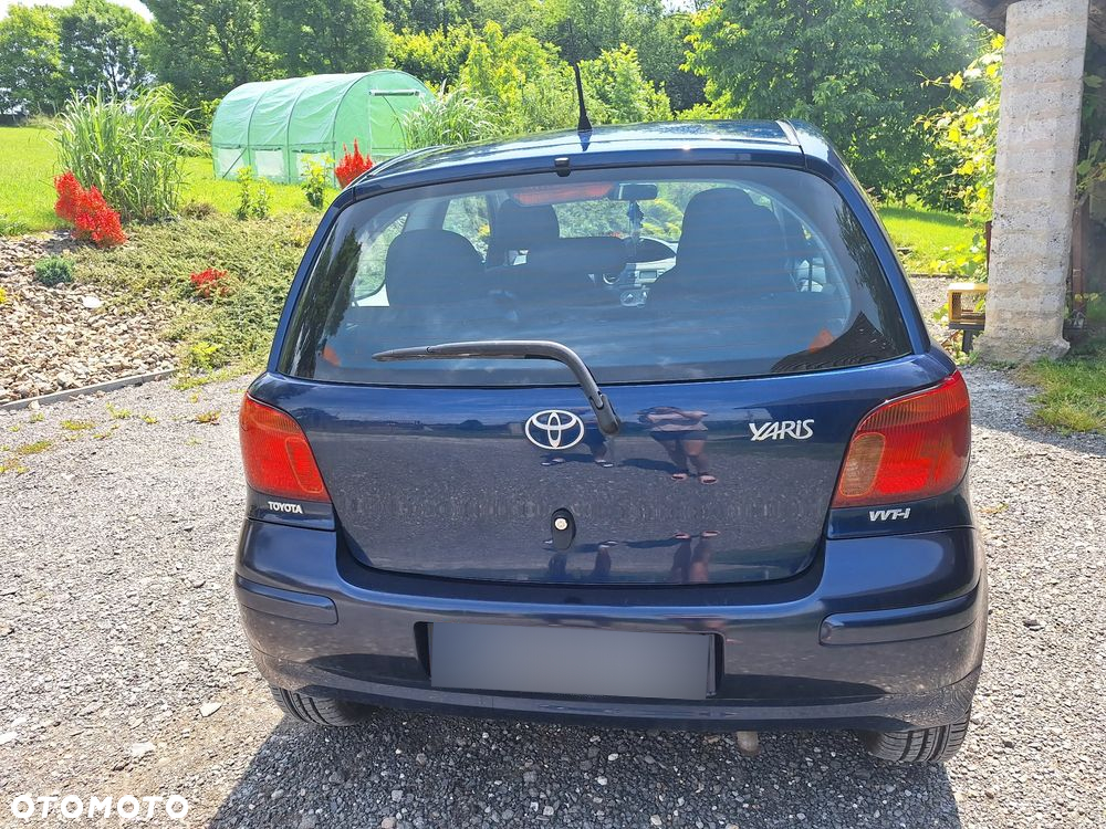 Toyota Yaris - 8