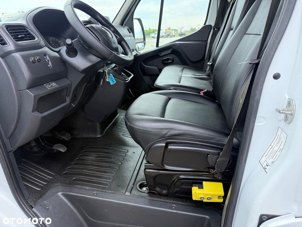 Renault MASTER 145 / WYWROTKA / NOWY MODEL / KLIMA / KUFER / Z FRANCJI / STAN BDB / / / - 38