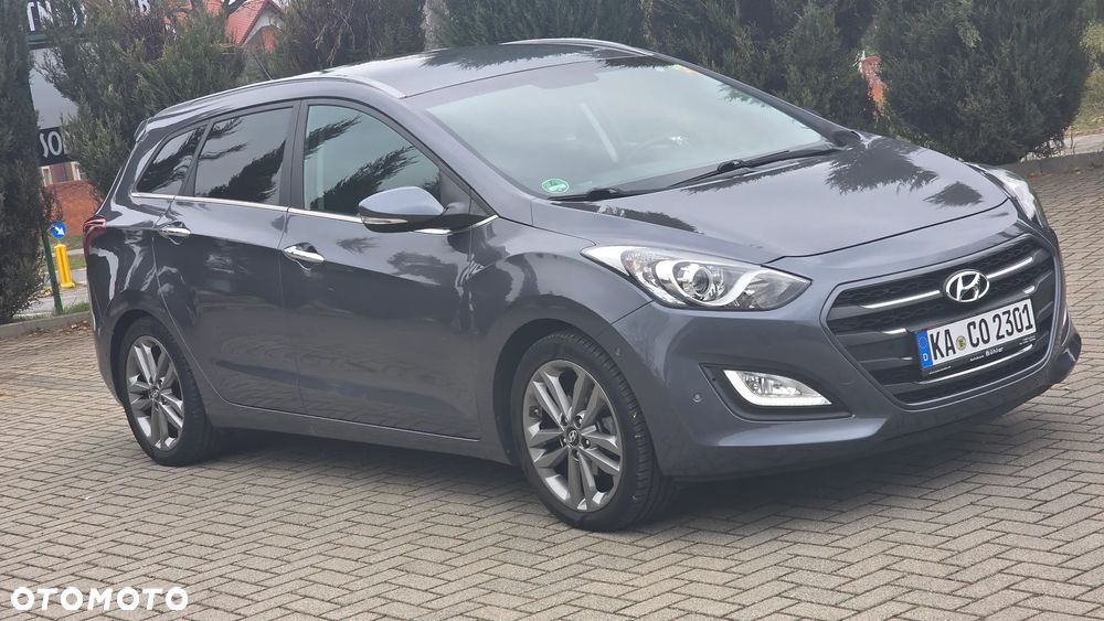 Hyundai i30 blue 1.6 CRDi Premium - 4