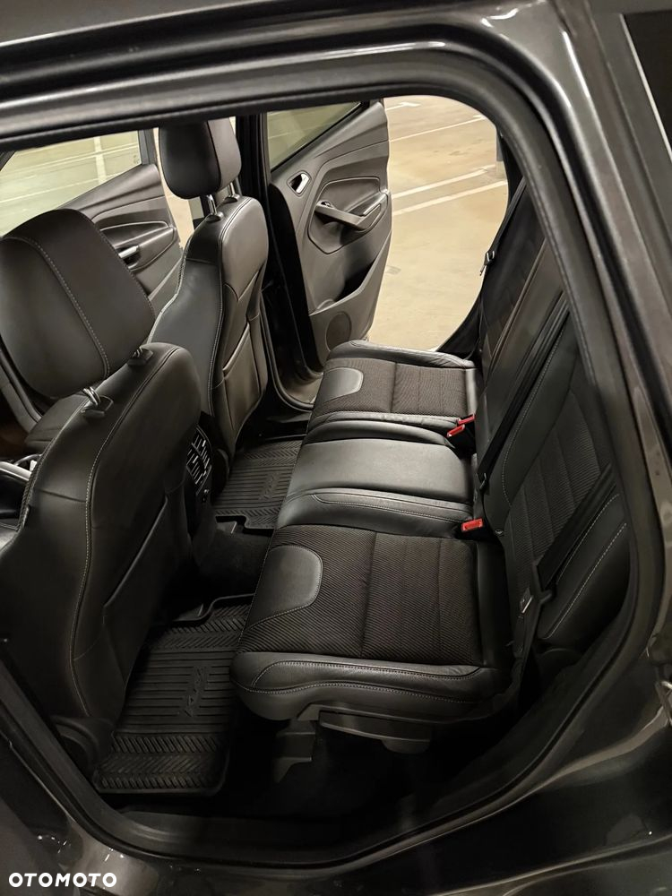 Ford Kuga 2.0 TDCi FWD Titanium - 8