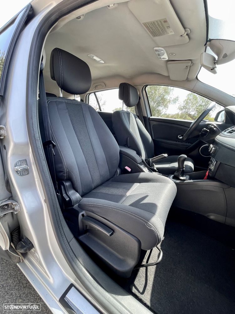 Renault Mégane Sport Tourer 1.5 dCi Dynamique - 12