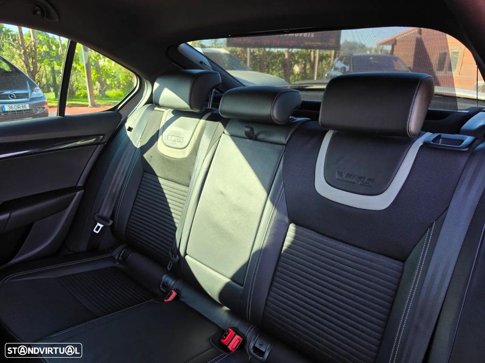 Skoda Octavia 2.0 TDI RS - 11
