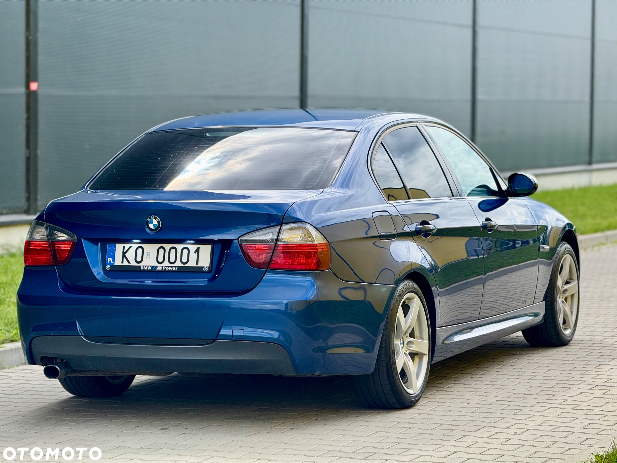 BMW Seria 3 320i - 4