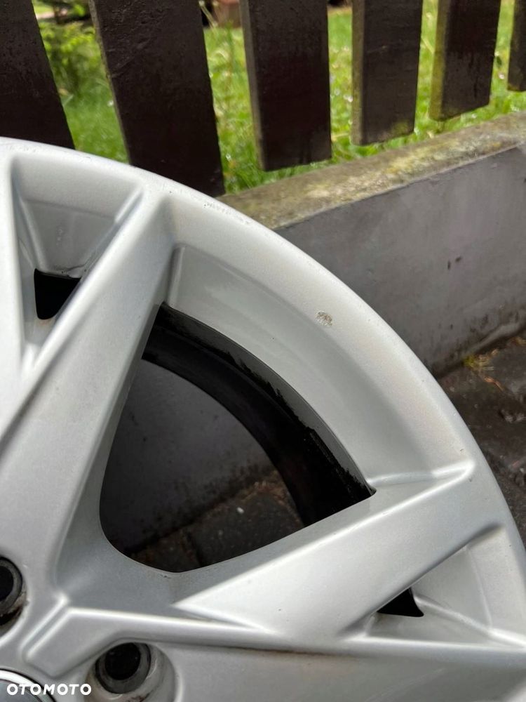 8W0 601 025 K Alufelgi FELGI KOMPLET 17 7.5J ET38 5X112 Audi A4 S4 B9 - 9