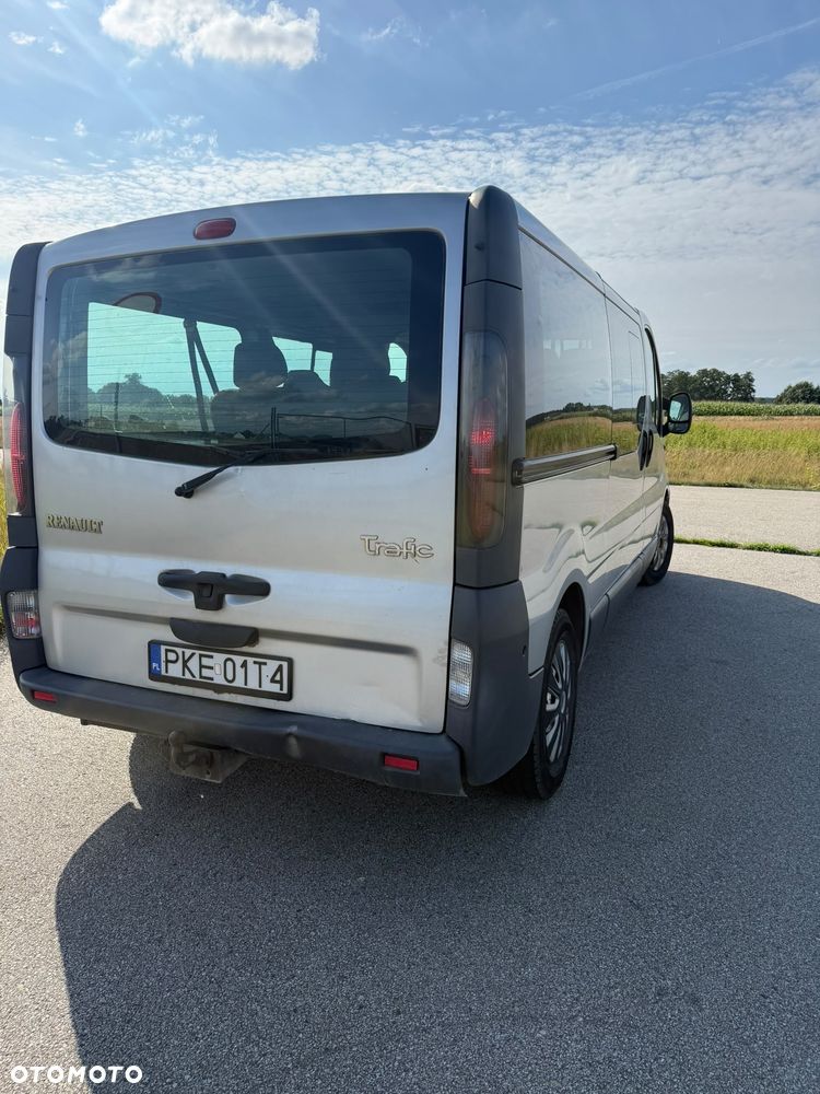 Renault Trafic Passenger - 5