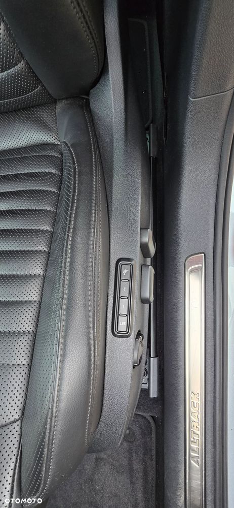 Volkswagen Passat Alltrack 2.0 TDI SCR 4Motion DSG - 13