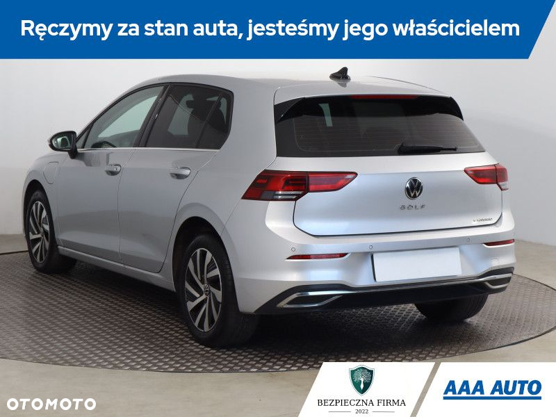 Volkswagen Golf - 5