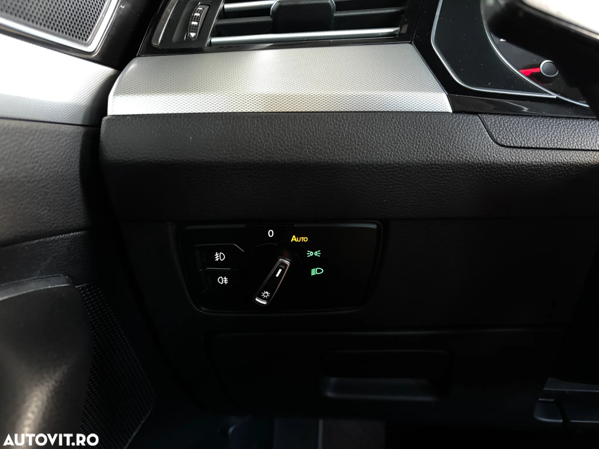 Volkswagen Passat Variant 2.0 TDI DSG (BlueMotion Technology) Comfortline - 31