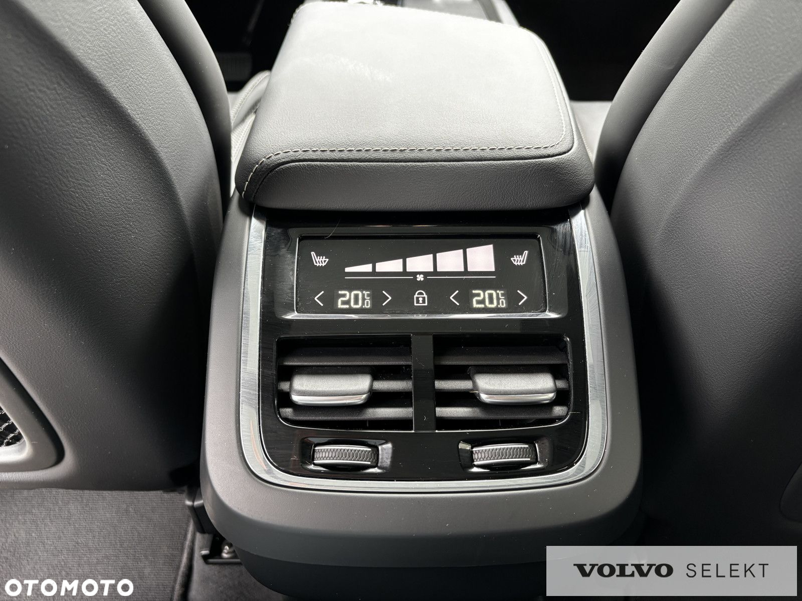 Volvo XC 60 - 22