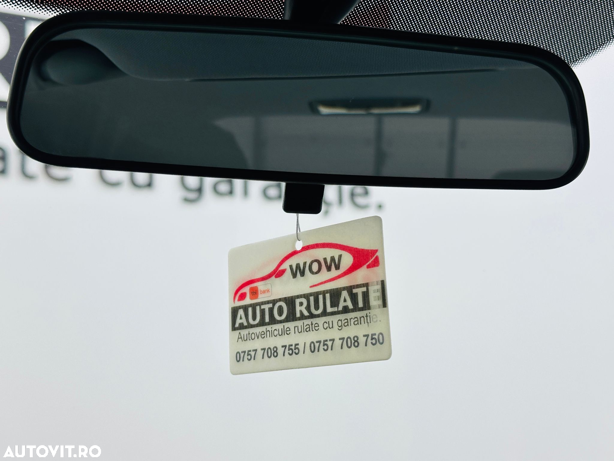 Kia Ceed - 32