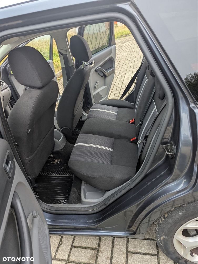 Ford Focus - 14
