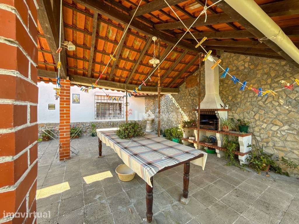 2 Moradias T2 c/ Jardim, Telheiro e Churrasqueira- em Carrazede, Pa... - Grande imagem: 3/58