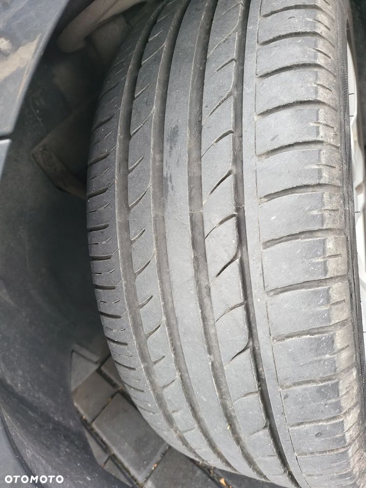 Peugeot 5008 1.6 THP Premium + - 38