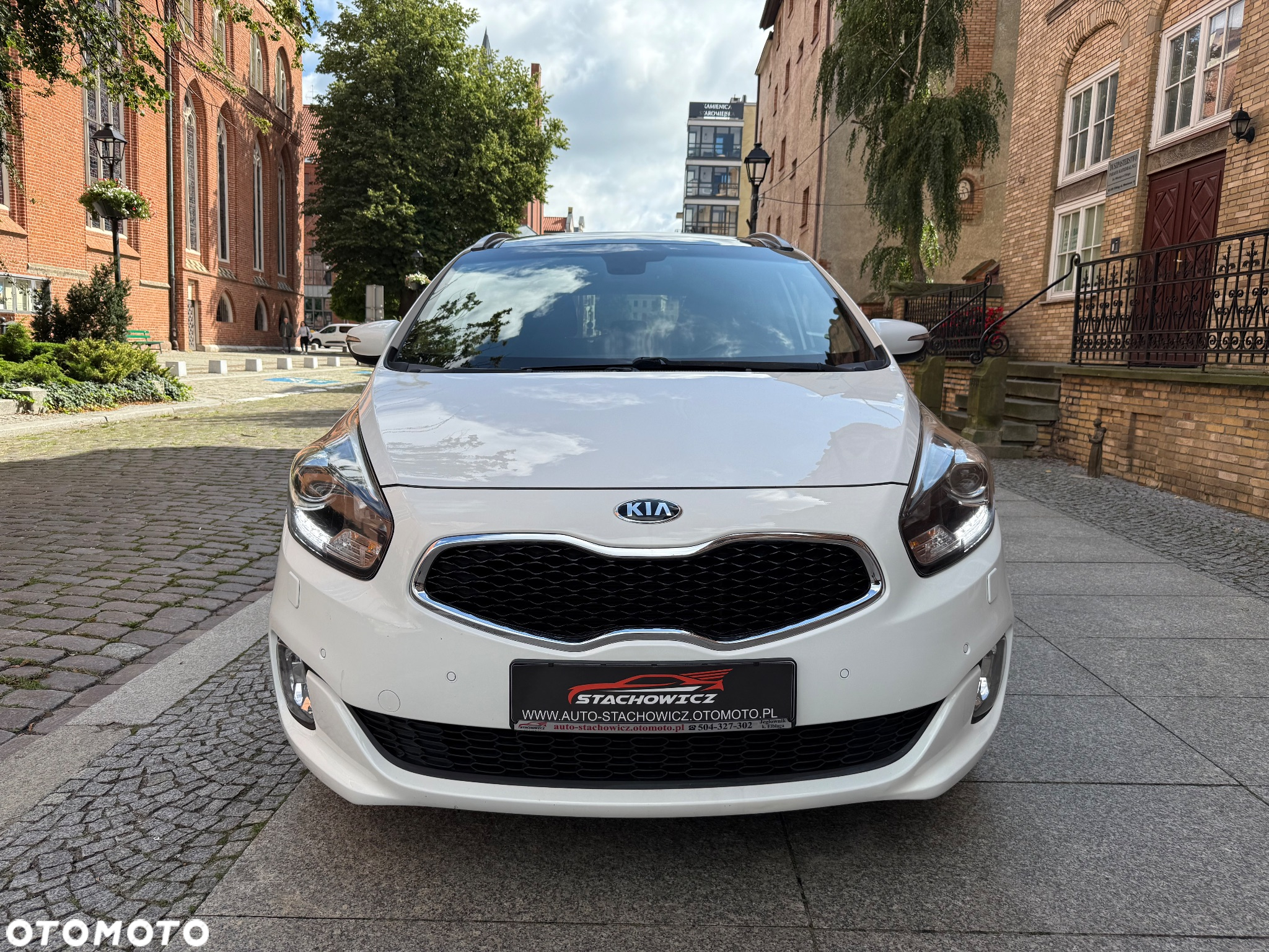 Kia Carens 1.7 CRDi L 7os - 9