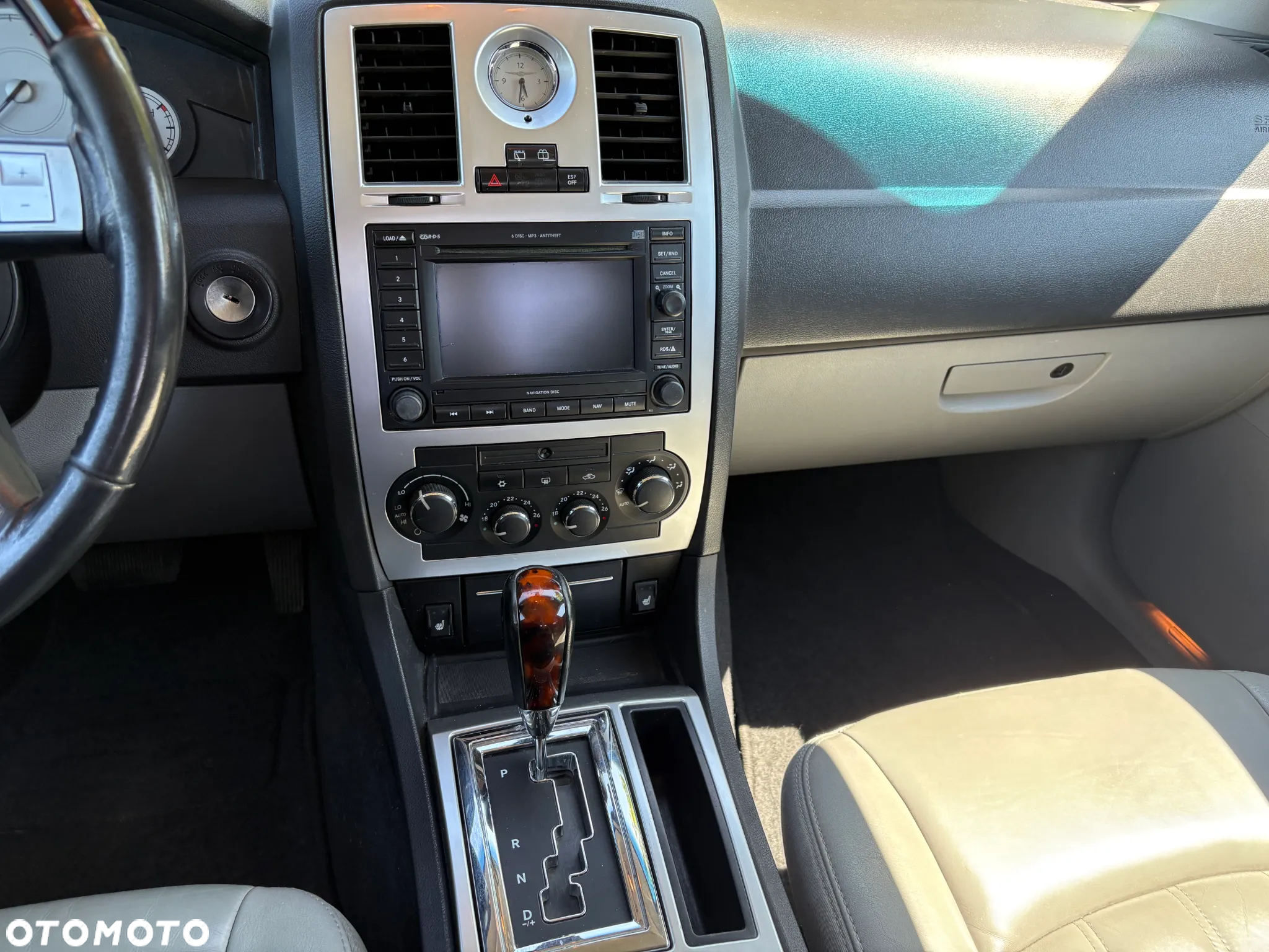 Chrysler 300C 3.0 V6 CRD - 14