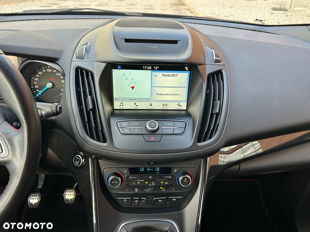 Ford Kuga 1.5 EcoBoost 2x4 ST-Line - 29