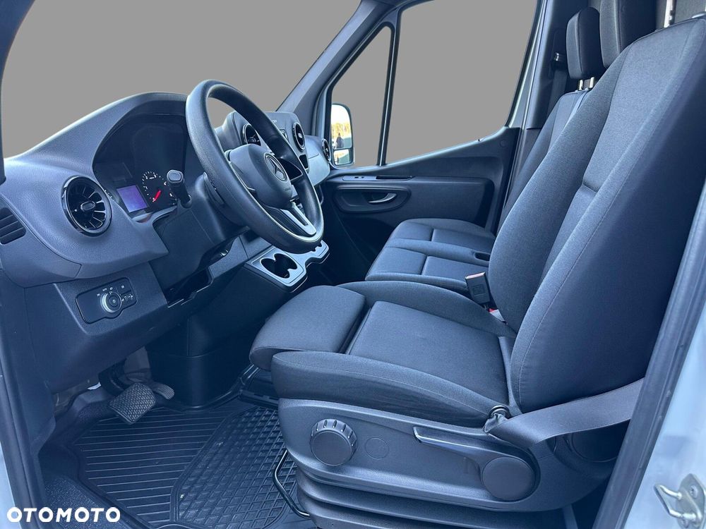 Mercedes-Benz Sprinter Sprinter 319 - 9