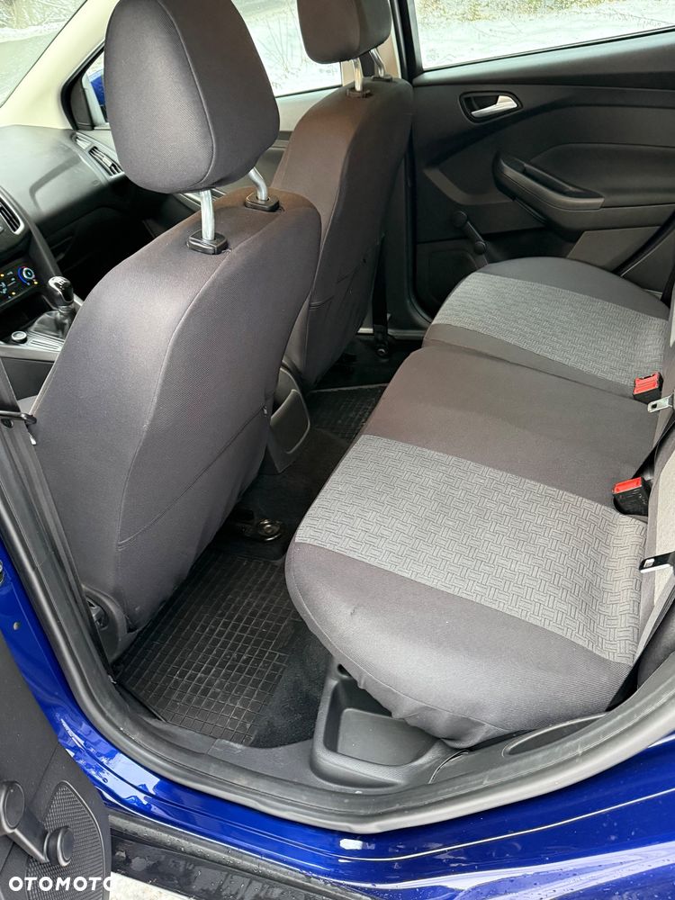 Ford Focus 1.6 Trend - 10