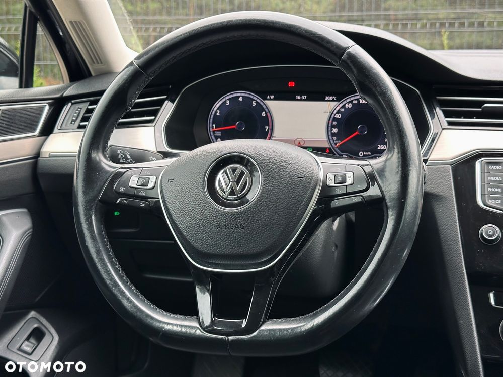 Volkswagen Passat 1.8 TSI BMT Highline DSG - 10