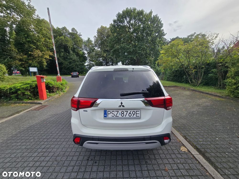 Mitsubishi Outlander 2.0 2WD CVT Active+ - 8