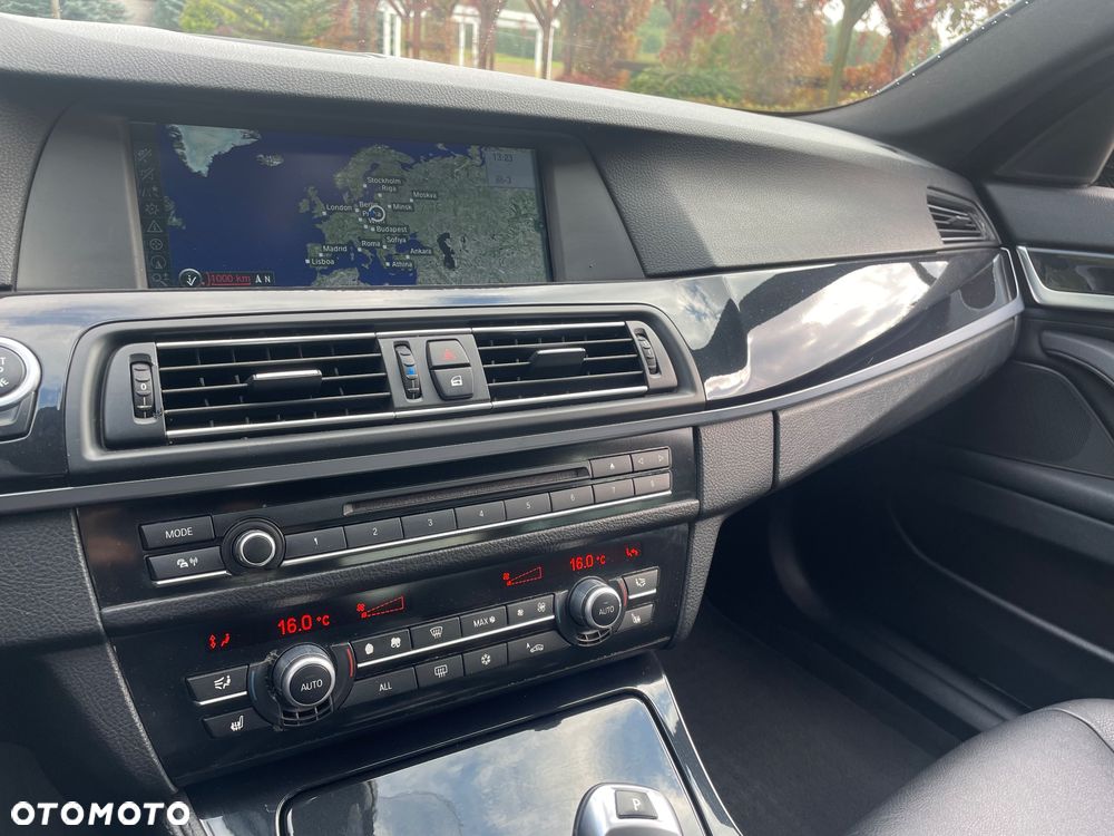 BMW Seria 5 - 34