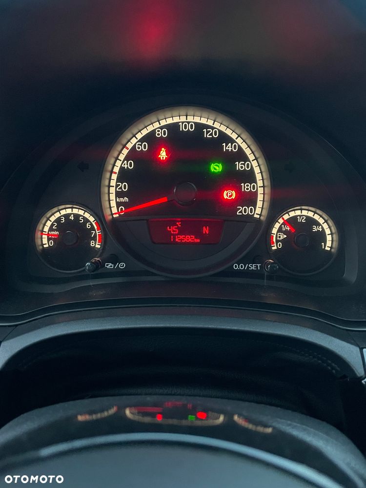 Volkswagen up! 1.0 high - 6