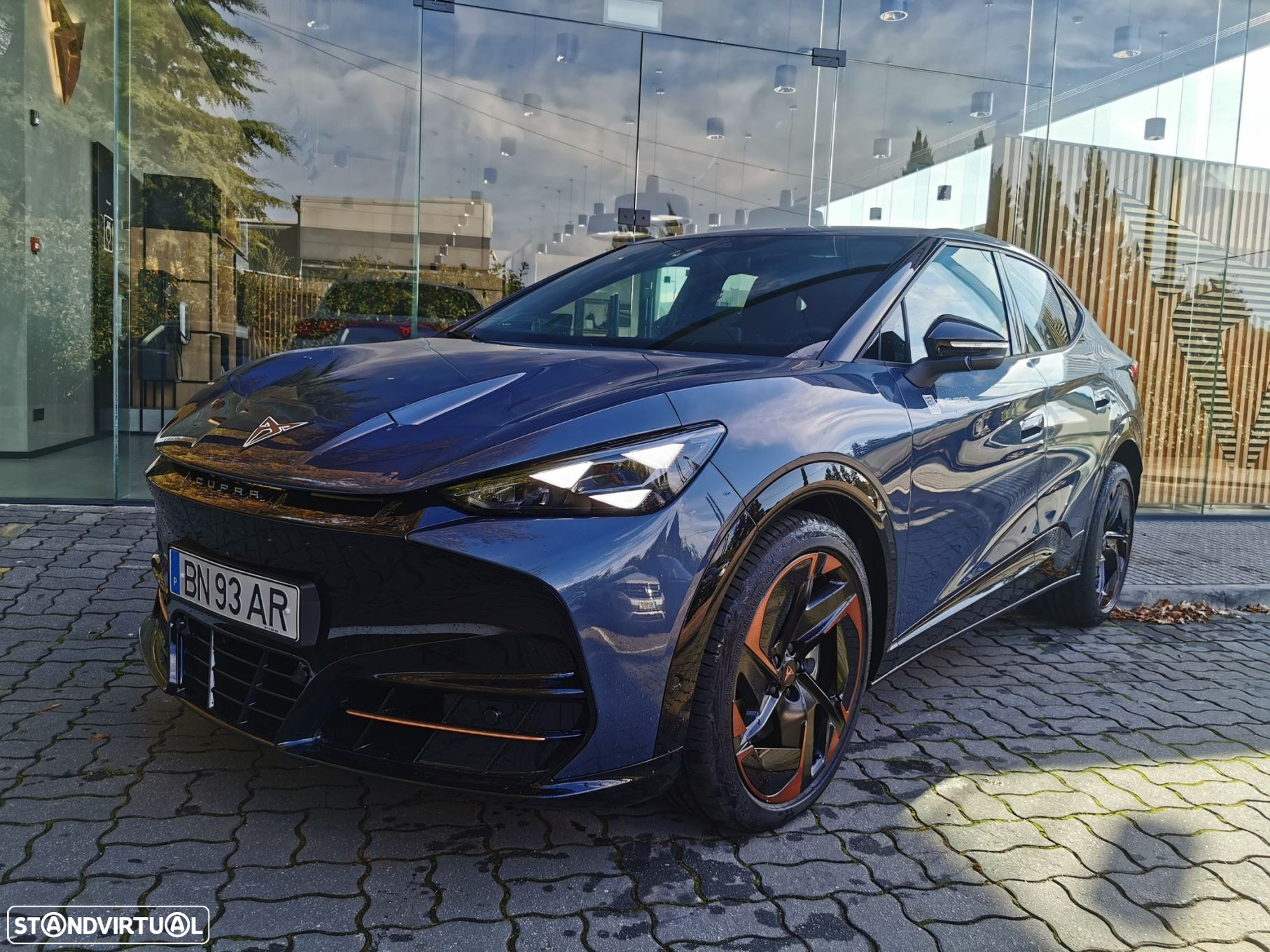 Cupra Tavascan - 2