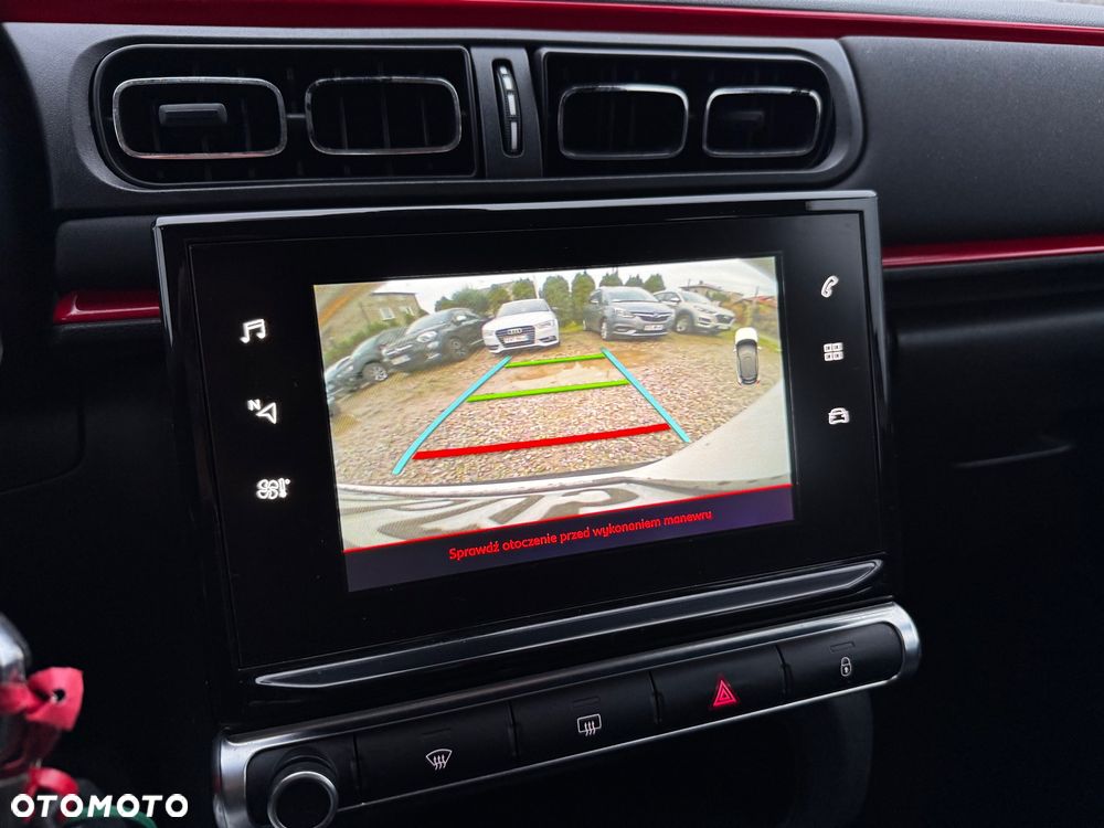 Citroën C3 1.2 PureTech GPF Shine - 27