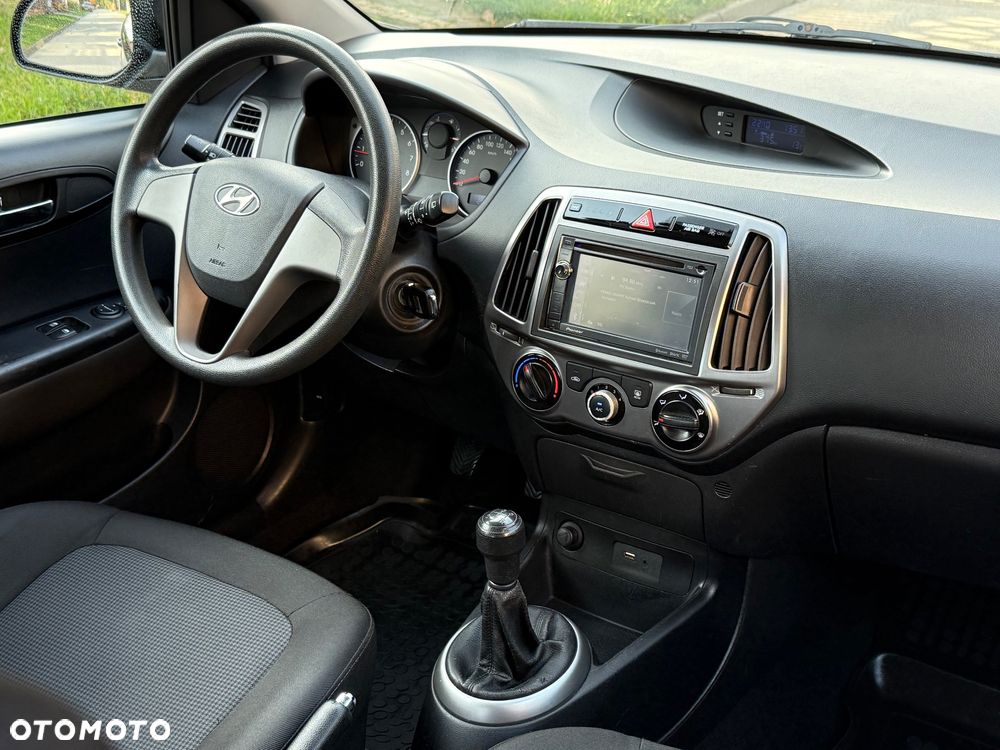 Hyundai i20 1.2 Trend - 15